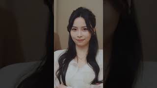 Tea-Picking Girl Tops the Gaokao and Tears Up the Rich Family Script