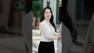 觉醒冤大头系统校花惊呆了