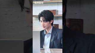 鎖死的造型，期待新劇上線！