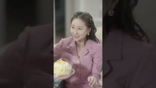 她從火光中來