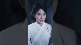 與暴君互換後，她地獄開侷