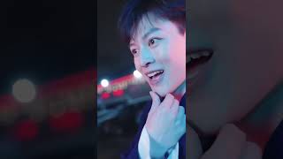 小夥下山豔遇不斷