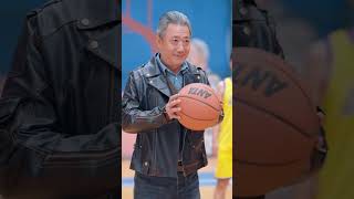 不装了他是我的百岁爷爷