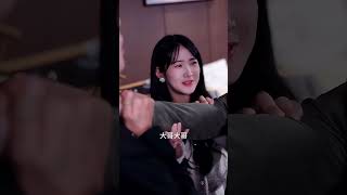 破褸長風：逆境中的都市愛情