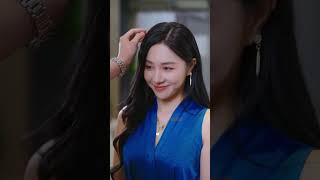 Cute Kid Plays Cupid: Mom Is the Savior!