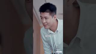 誤拆快遞，發現上司秘密