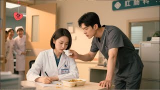 The New Neurology Director Becomes the Anorectal Department's Meal Buddy, Bringing Soup to Pursue His Wife