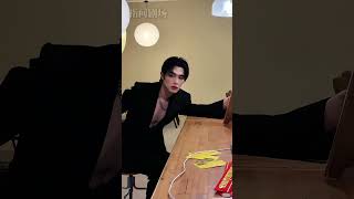 申浩男的腹肌魅力