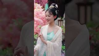 穿書後世子妃美又颯