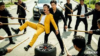 Thugs Stop a Car, Meet the War God