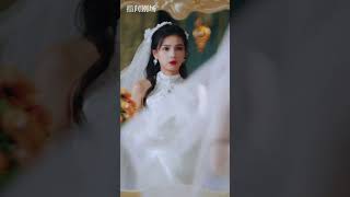 左一穿婚紗：幸福的新娘