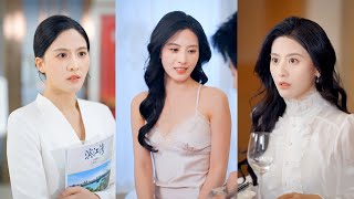 On the Night of Divorce, the Poor Guy Awakens the "Helping Women" System