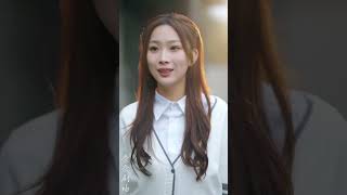 他似晚風入夢