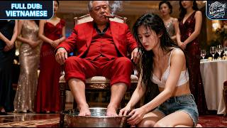 The Poor Girl Humiliated at the Birthday Banquet Is Actually the CEO's Wife Seeking Family Revenge