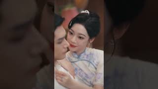 The Moon Dyes Qingchuan