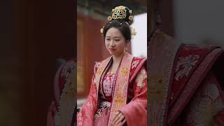 步步淪陷，嬌妃她有億點強